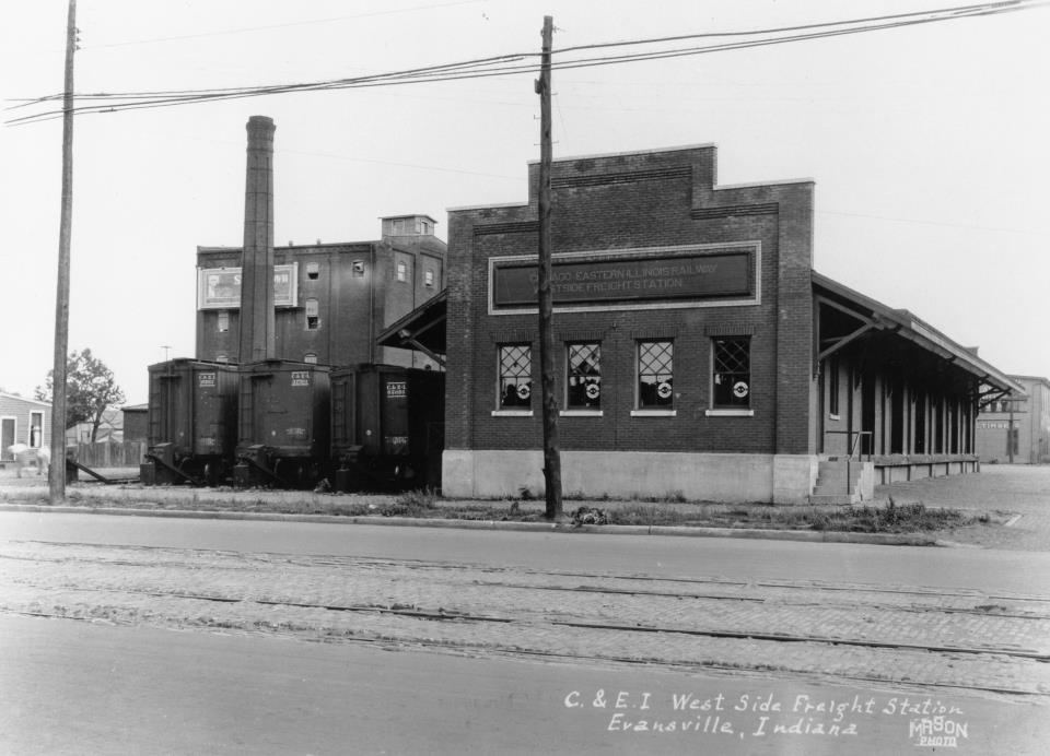 C & E I West Side Freight Depot